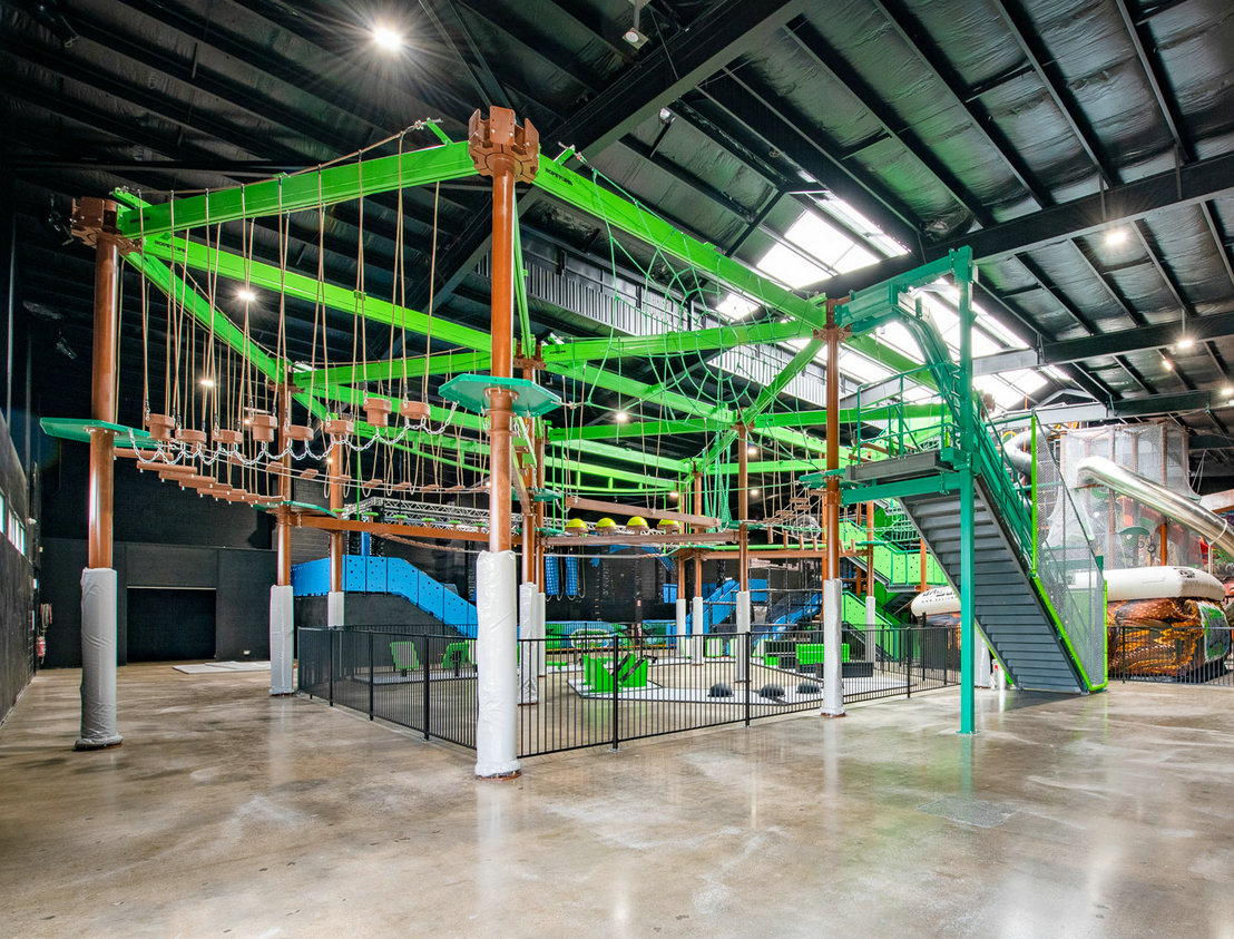 大型購物中心室內高空拓